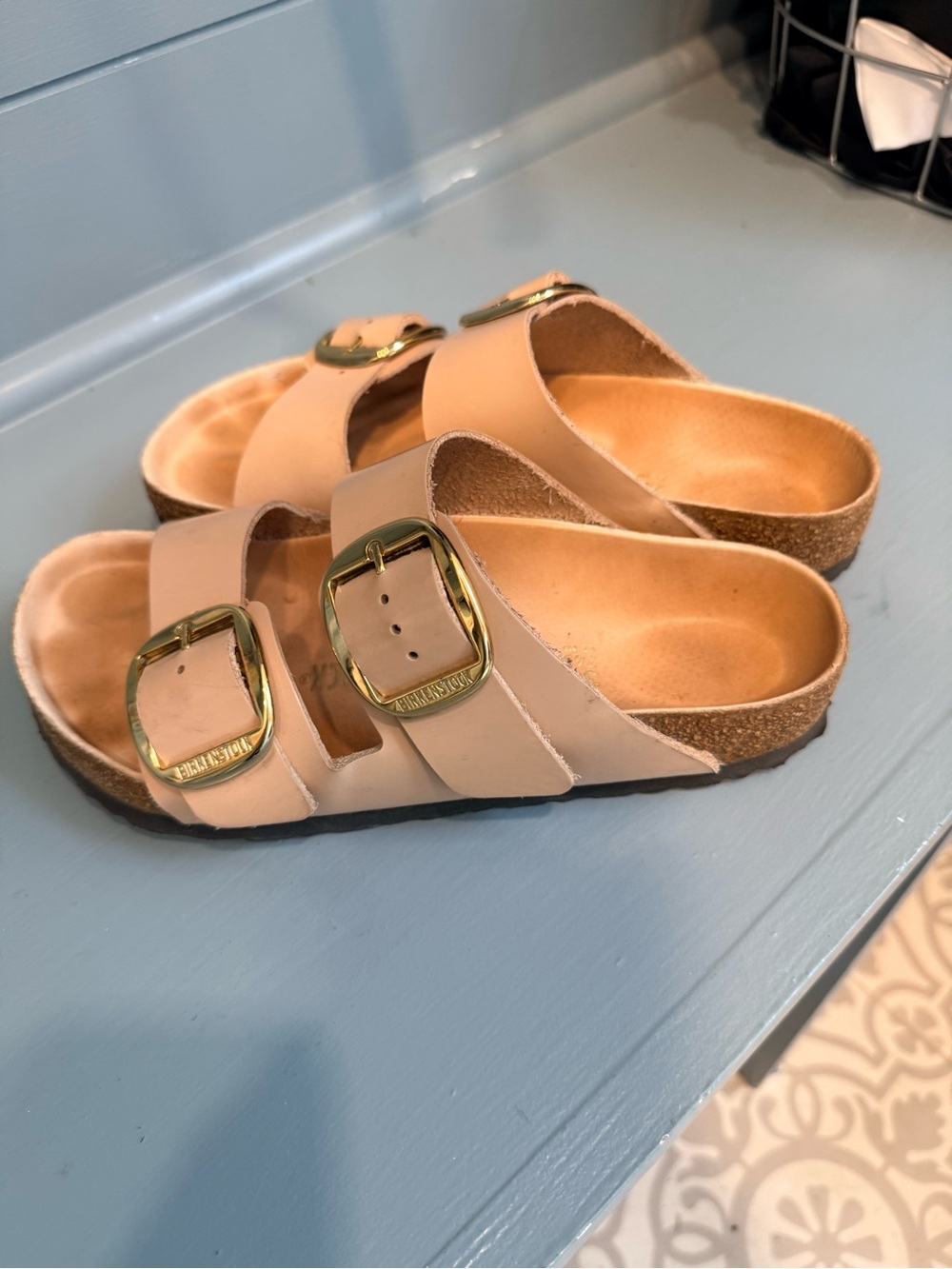 Birkenstock Arizona Big Buckle- high shine new beige color- size 38 Wide